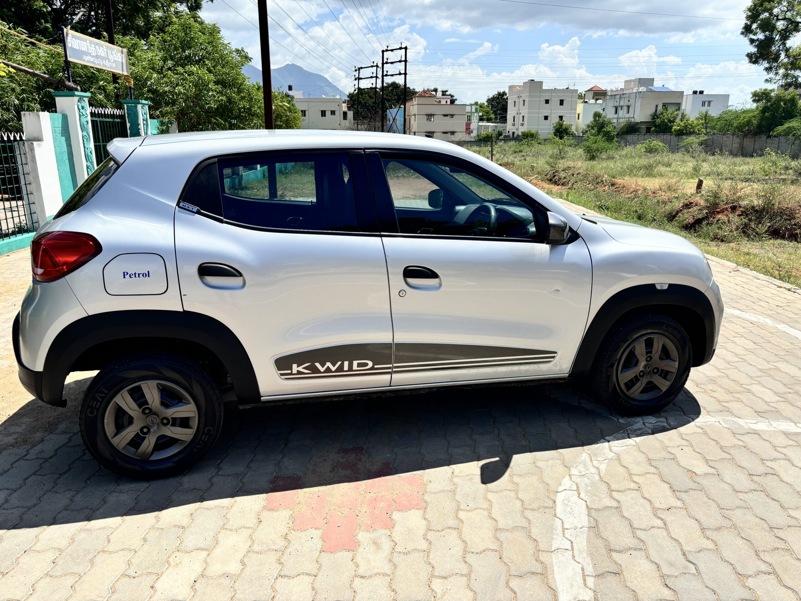 Kwid 2019 RXT 1000cc single owner