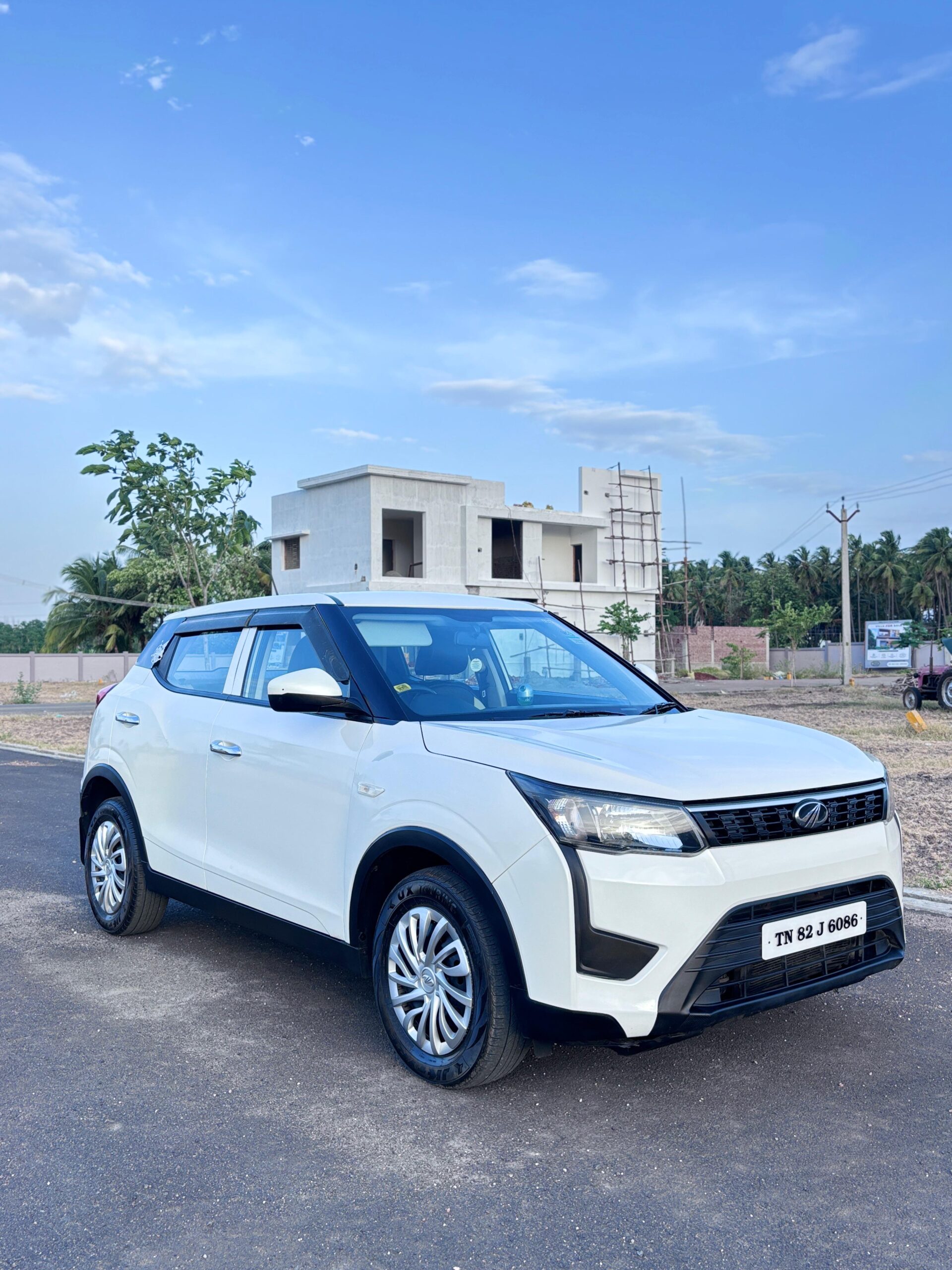 Mahindra XUV300 W4